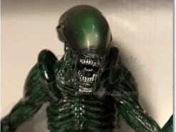 Alien Real Figure Premium Version: Green