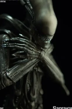 Alien Statue: Alien (Internecivus Raptus Version)