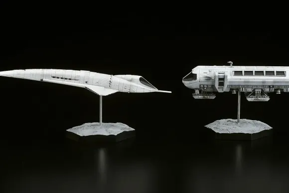 2001: A Space Odyssey Orion III & Moonbus