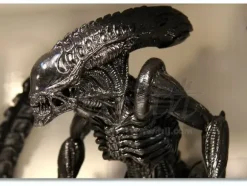 AVP2 Alien Warrior Figure: Black