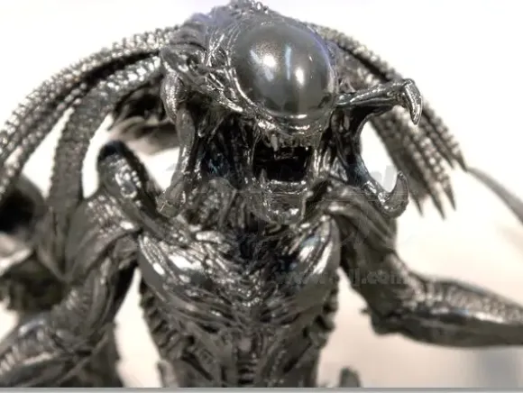 AVP 2 Predalien Figure: Black
