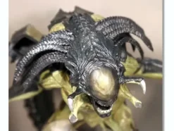 AVP 2 Predalien Figure: Real Color