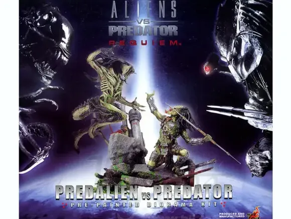 AVP:R Predalien vs Predator Prepainted Diorama Kit