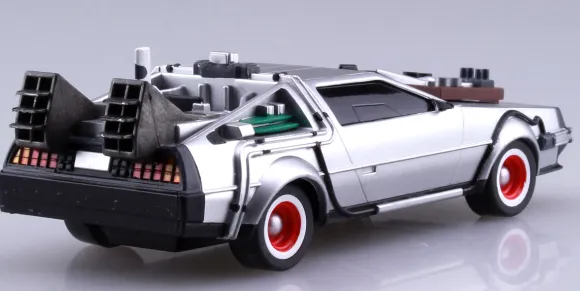 1/43 Back to the Future Part III - Pull-Back DeLorean & Railroad Wheels