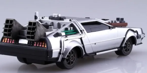 1/43 Back to the Future Part III - Pull-Back DeLorean & Railroad Wheels