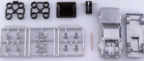 1/43 Back to the Future Part III - Pull-Back DeLorean & Railroad Wheels