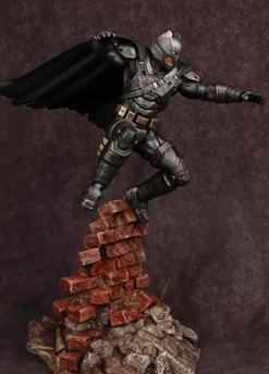 1/8 Batman v Superman: Dawn of Justice - Armored Batman Figure Kit