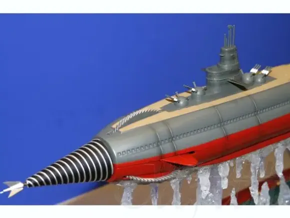 1/350 B-Grade Gohten-Go (Atragon) 1963 Version Limited Edition