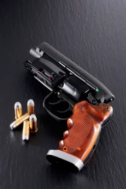 1/1 Blade Runner Tomenosuke Deckard Blaster 2049 License Ver.