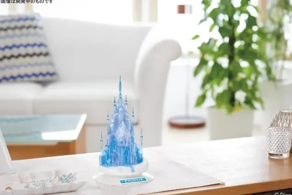 Castle Craft Collection - Frozen Plastic Model