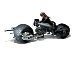 1/18 Cat Woman w/ Bat Pod (Completed)