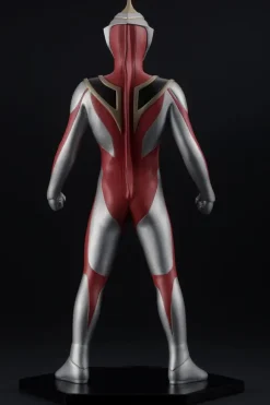 Character Classics Ultraman Gaia