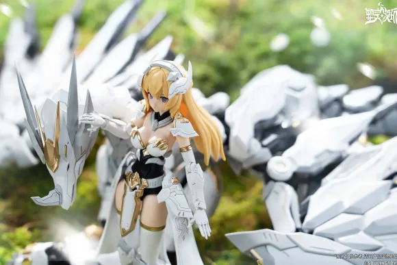 Daytime Meteor Plastic Model Kit