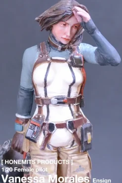 1/20 Female Pilot Vanessa Morales Ensign