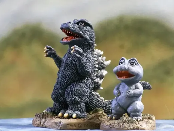 Godzilla: Destroy All Monsters Series #1: Minilla Resin Kit w/Postcard Illustration by Shinji Nishikawa