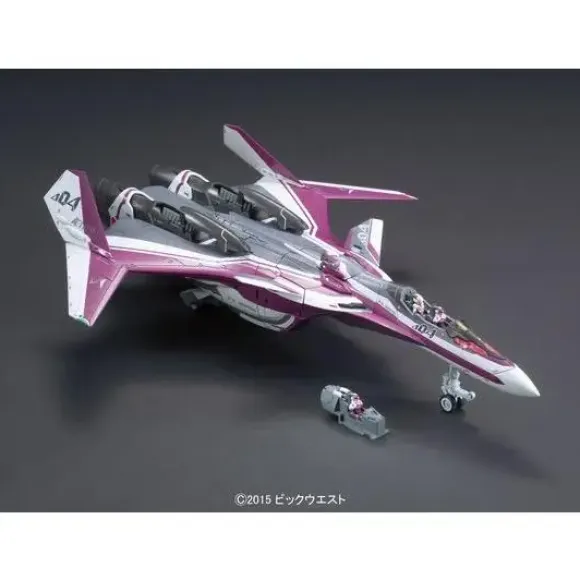 1/72 Macross Delta: VF-31C Siegfried (Mirage Farina Jenius)