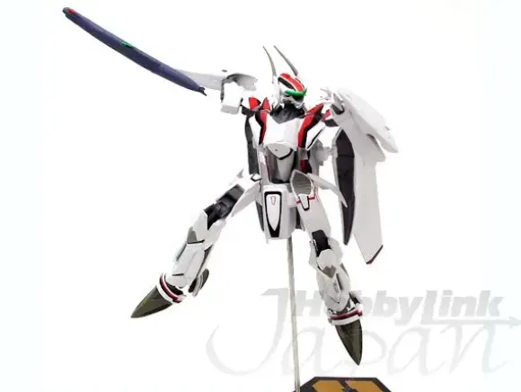 Macross Frontier Battroid Display: VF-25F w/Gun Pod