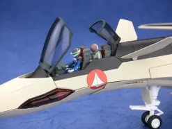 1/60 Macross Plus Transformable YF-19 with Fast Pack