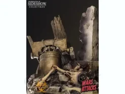 Mars Attacks!/ Martian Statue