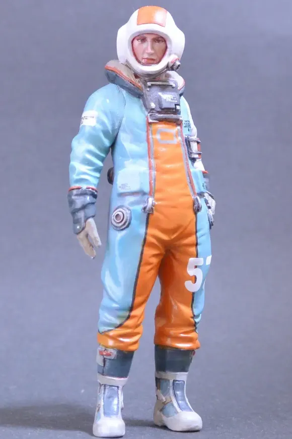 1/20 Mercenary Space Pilot