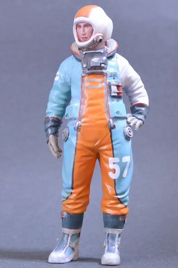 1/20 Mercenary Space Pilot