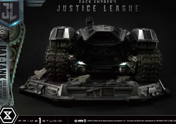 Museum Diorama Justice League Bat Tank Zack Snyder's Justice League