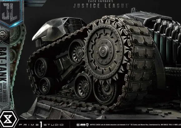 Museum Diorama Justice League Bat Tank Zack Snyder's Justice League
