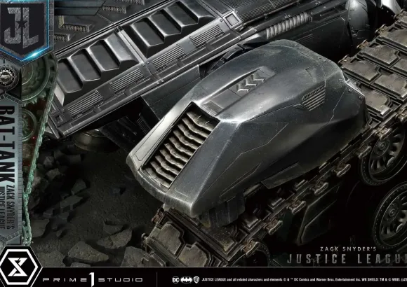 Museum Diorama Justice League Bat Tank Zack Snyder's Justice League