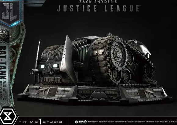 Museum Diorama Justice League Bat Tank Zack Snyder's Justice League