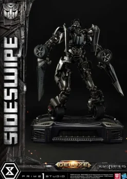 Museum Masterline Transformers / Dark of the Moon Sideswipe DX version