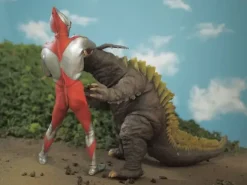 1/6 Neronga vs Ultraman A Type Set PVC