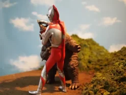 1/6 Neronga vs Ultraman A Type Set PVC