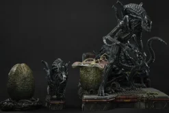 Premium Masterline Dark Horse Comics Alien: Warrior Alien Statue PMDHAL-02DXS (with First-Release Bonus)