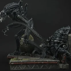 Premium Masterline Dark Horse Comics Alien: Warrior Alien Statue PMDHAL-02DXS (with First-Release Bonus)