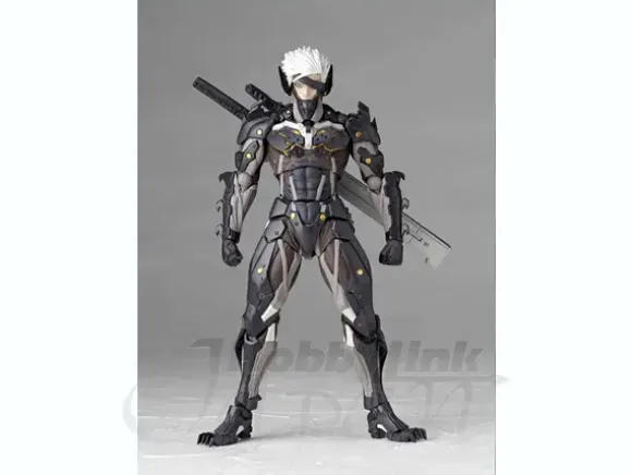 Revoltech Raiden (Metal Gear Rising Revengeance)