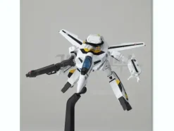 Revoltech Three Transformation Valkyrie VF-1S Roy