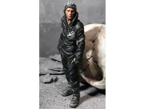 1/20 Robot Battle V Male Pilot Figure