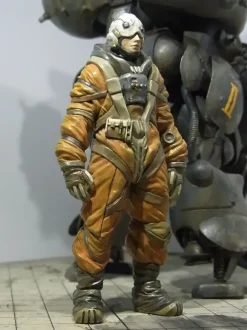 1/20 Robot Battle V / MK44H Whiteknight Pilot Figure