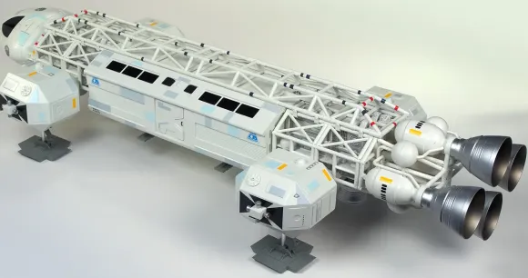 1/48 Space:1999 Eagle Transporter (Semi-finished Painted Kit)