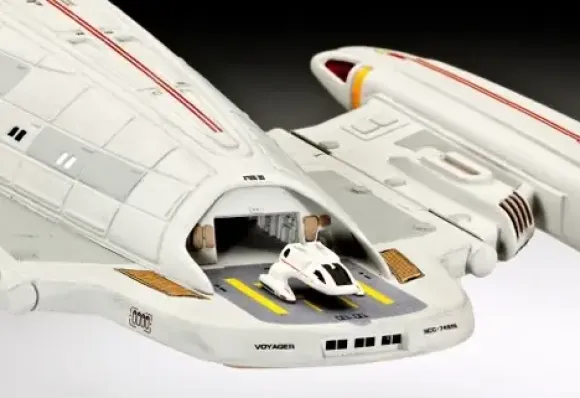 1/670 Star Trek: Voyager NCC-74656 U.S.S Voyager