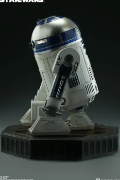 1/2 Star Wars Statue: Legendary Scale Figure R2-D2
