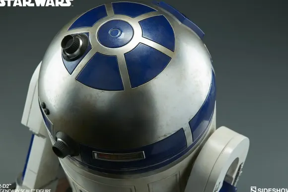 1/2 Star Wars Statue: Legendary Scale Figure R2-D2