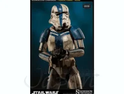 Star Wars/ Storm Trooper Commander Premium Format Figure