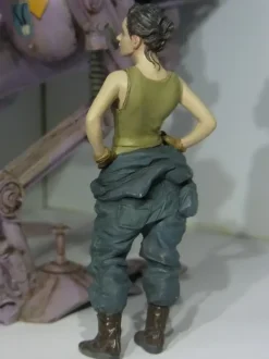 1/20 Strahl De Mokratische Republik Kangaroo Girl