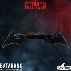 The Batman / Batman Batarang Prop Replica Limited Edition