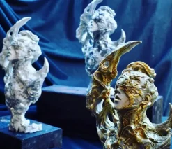 the Beautiful / Bizarre Ones tbbo.EX.001 a portrait of the moon Light Gray