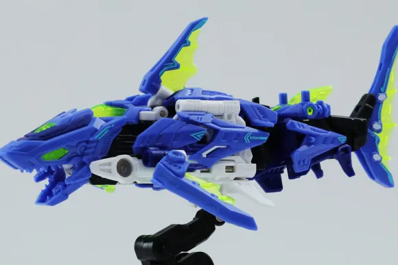 52TOYS BEASTDRIVE BD-02 HYDRO BULLET SHARK Ver. with Bonus Armor