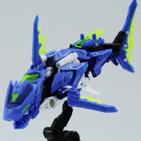 52TOYS BEASTDRIVE BD-02 HYDRO BULLET SHARK Ver. with Bonus Armor