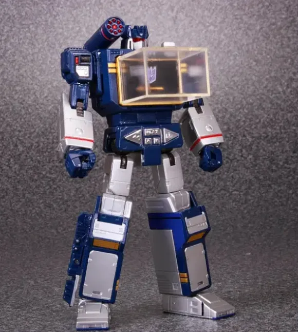 Transformers Masterpiece MP-13 Soundwave (Reissue)