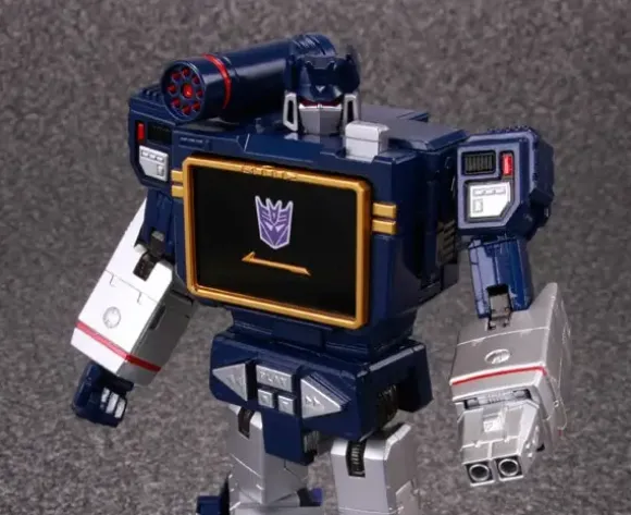 Transformers Masterpiece MP-13 Soundwave (Reissue)